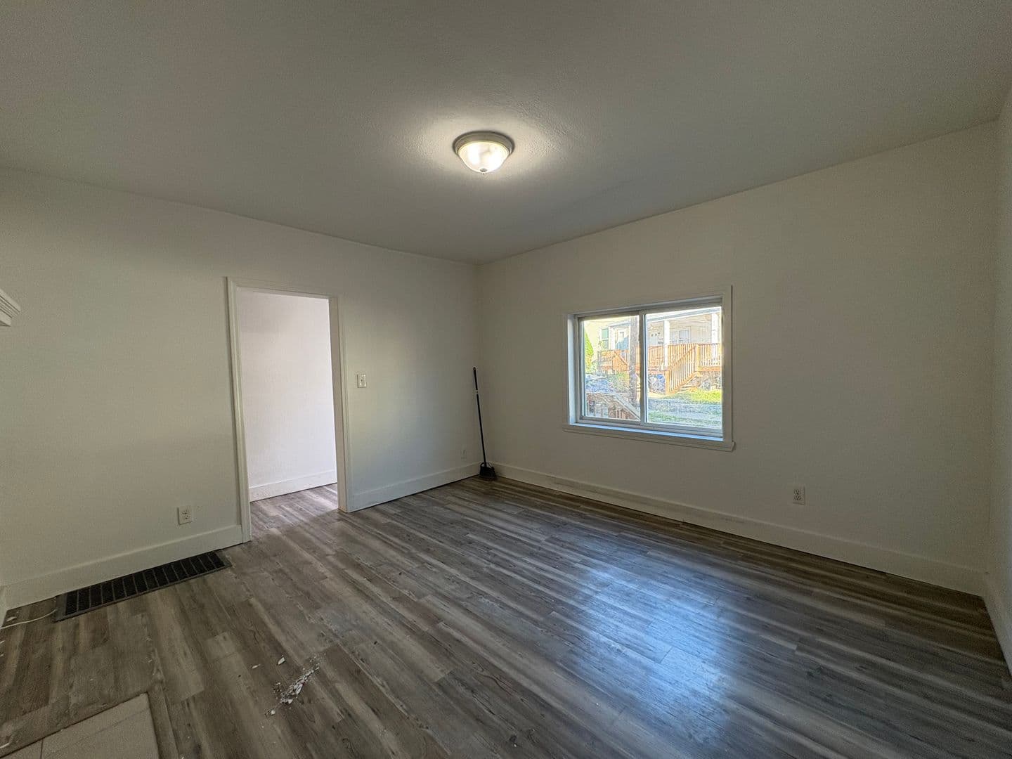 Pittsburgh Apartment: 473 Norton St