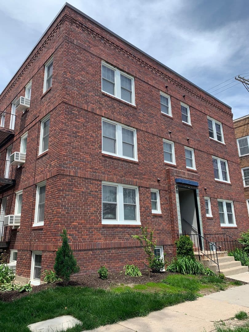 Lincoln Apartment: 1729 K St