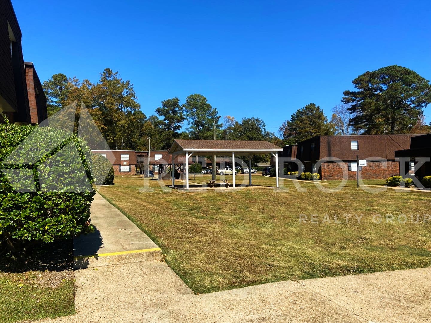 Columbus Apartment: 102 Newbell Rd