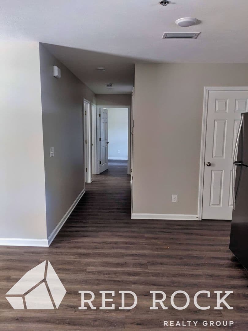 Columbus Apartment: 1127 6th St N