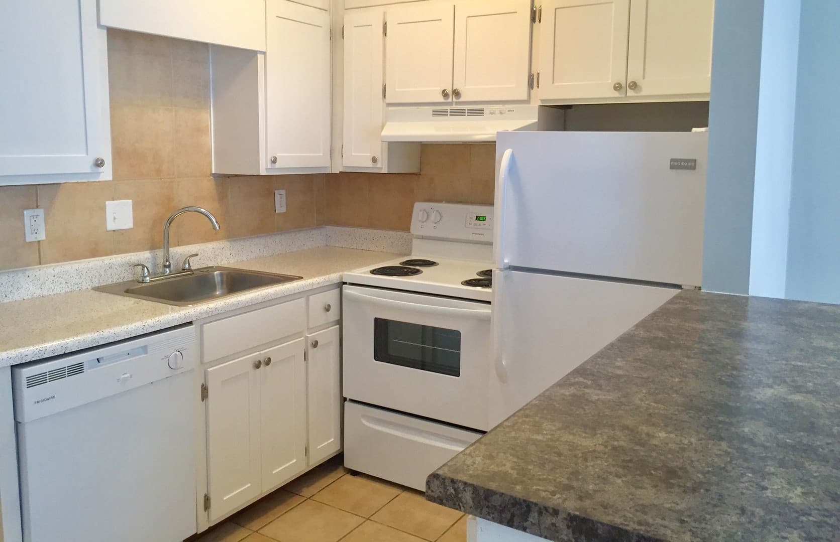 Birmingham Apartment: 2217-2249 Green Springs Hwy South