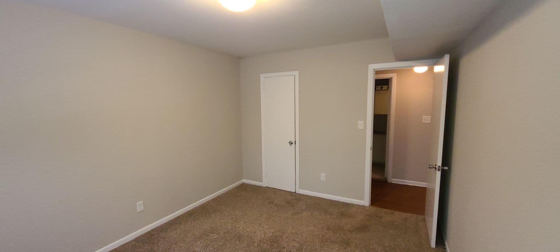 Birmingham Apartment: 2217-2249 Green Springs Hwy South