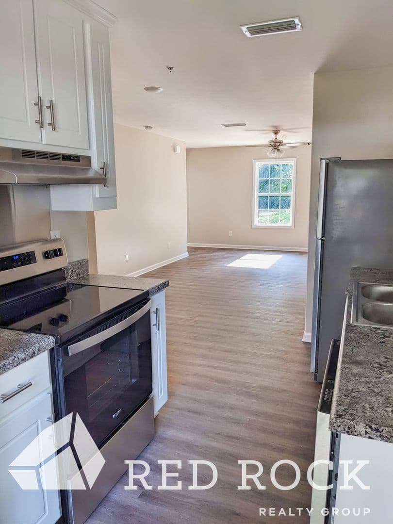Columbus Apartment: 1127 6th St N