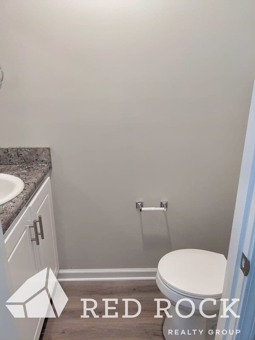 Columbus Apartment: 1127 6th St N