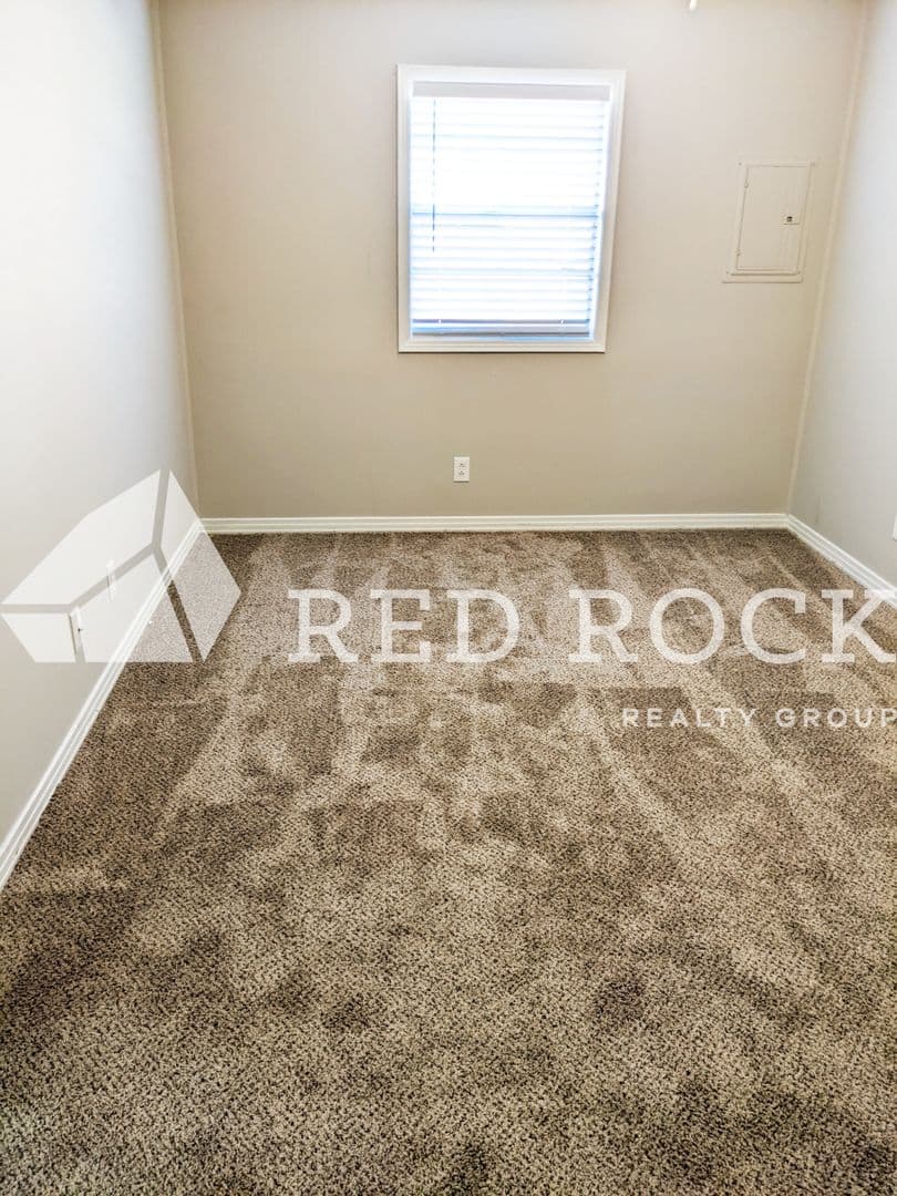 Columbus Apartment: 102 Newbell Rd