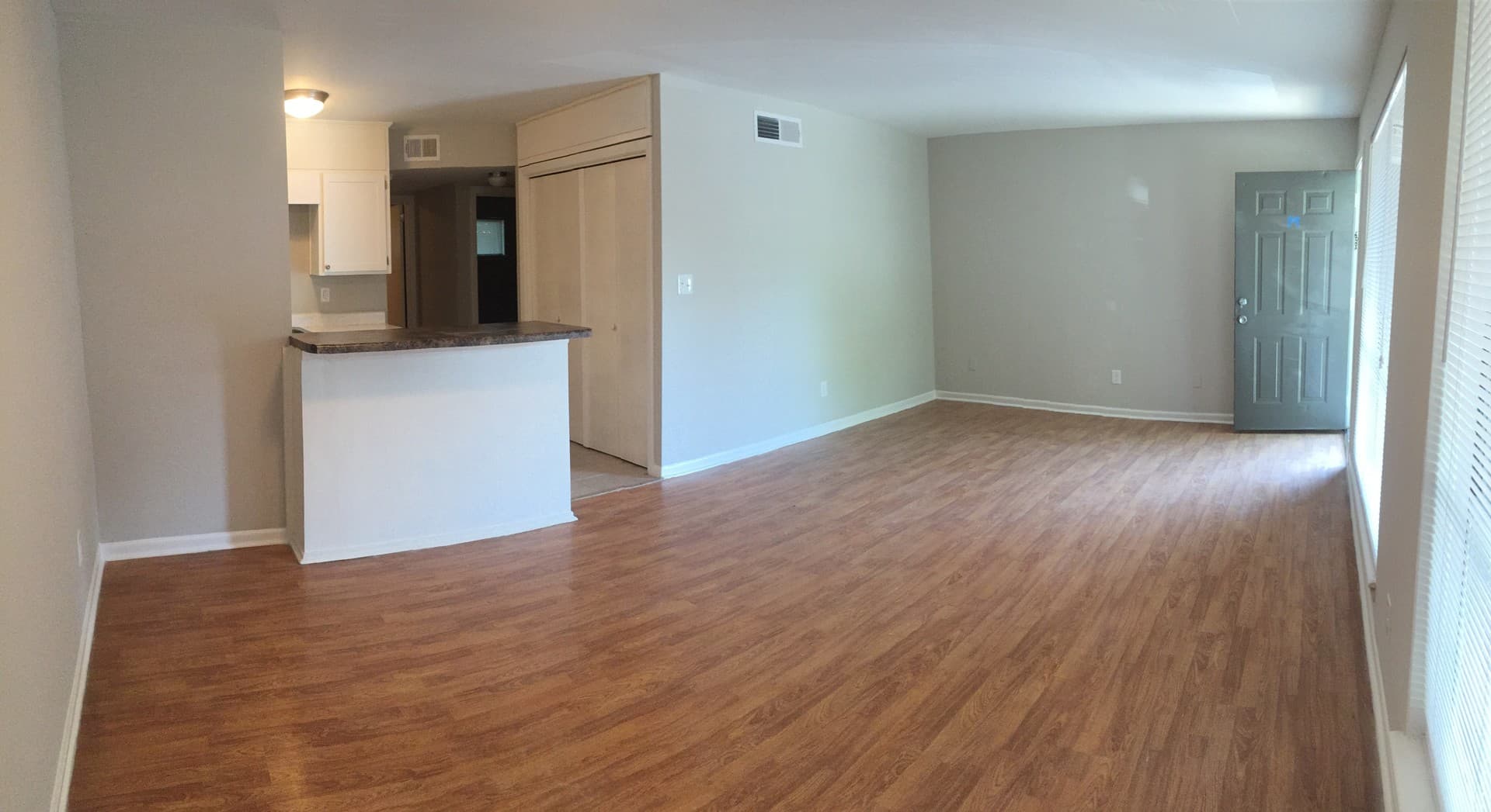 Birmingham Apartment: 2217-2249 Green Springs Hwy South