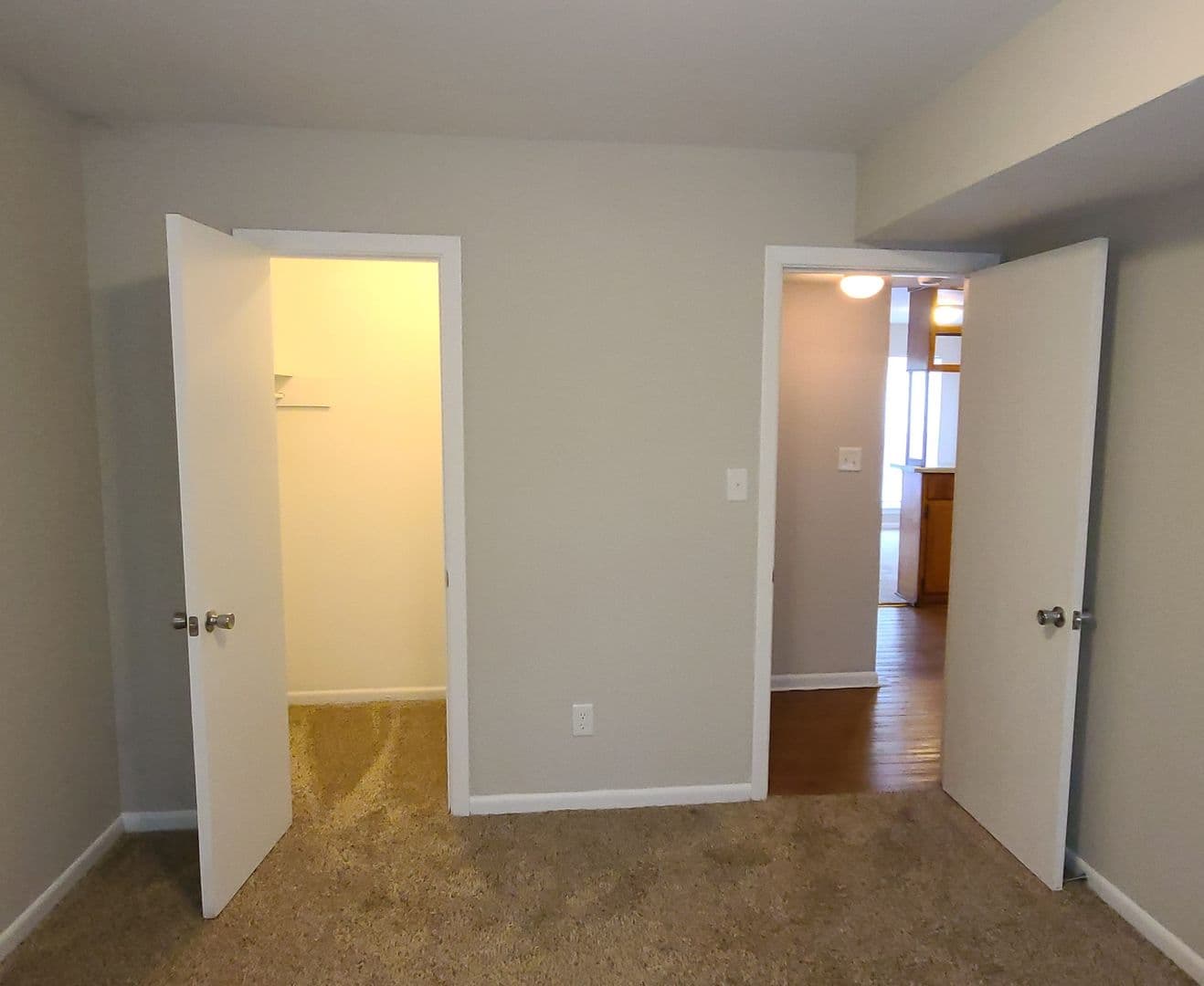 Birmingham Apartment: 2217-2249 Green Springs Hwy South