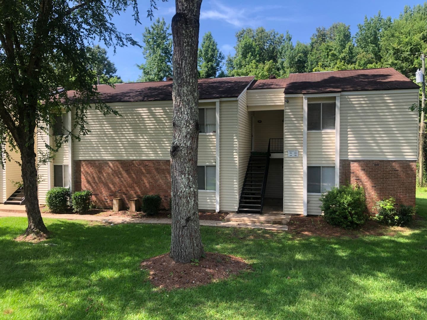 Columbus Apartment: 300 Holly Hills Rd