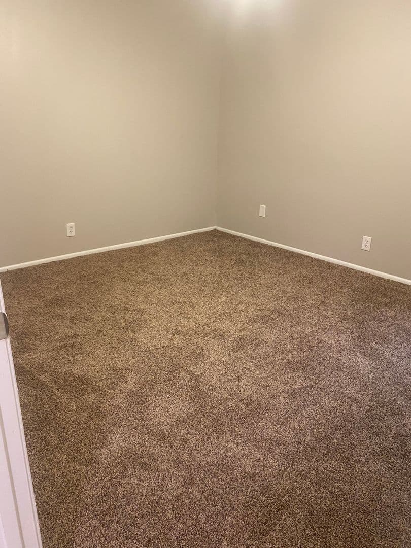 Columbus Apartment: 300 Holly Hills Rd