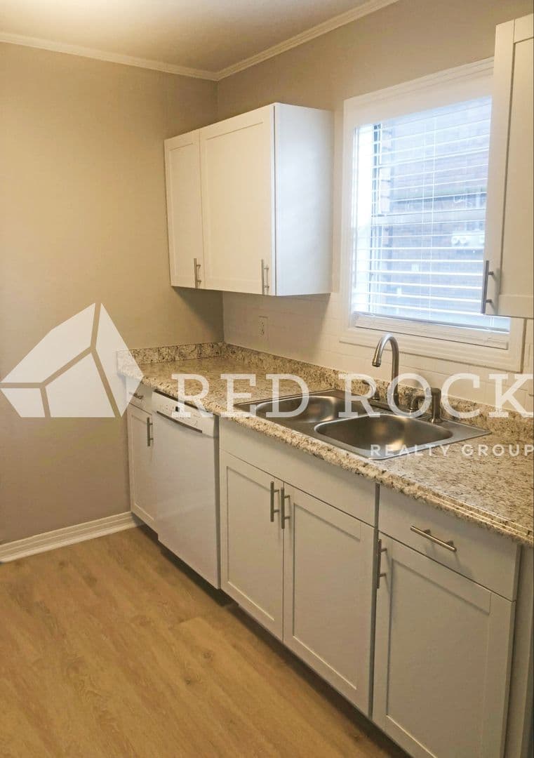 Columbus Apartment: 102 Newbell Rd