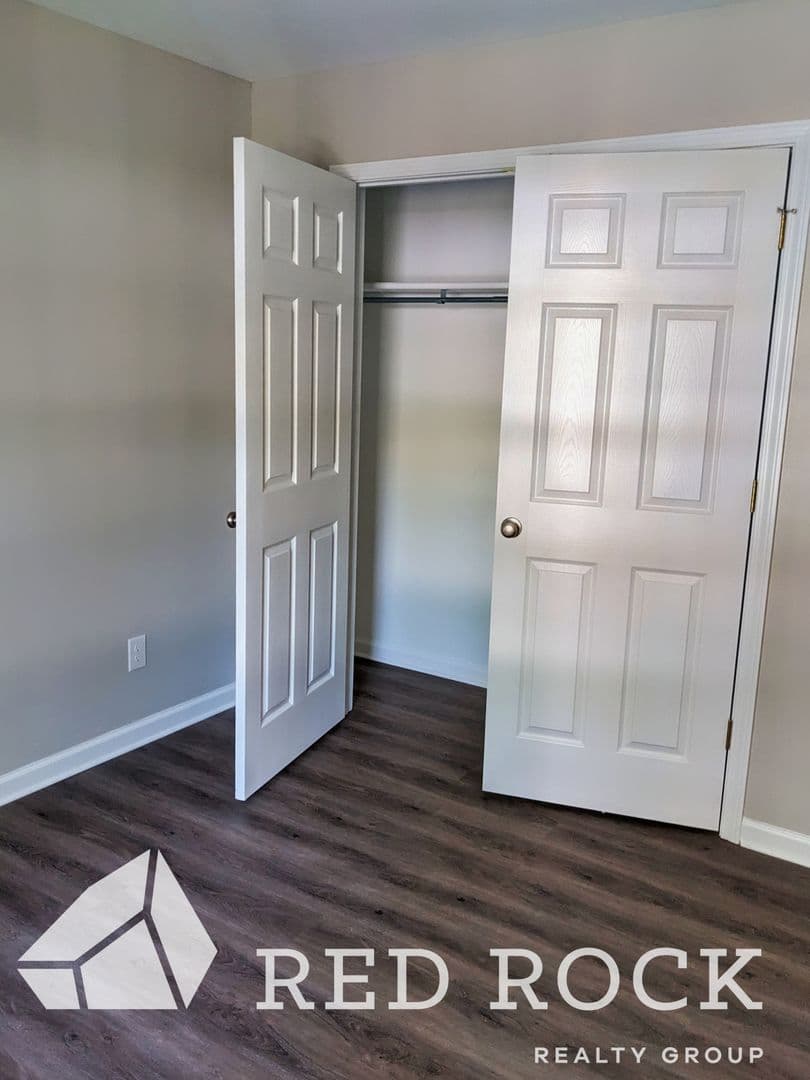 Columbus Apartment: 1127 6th St N