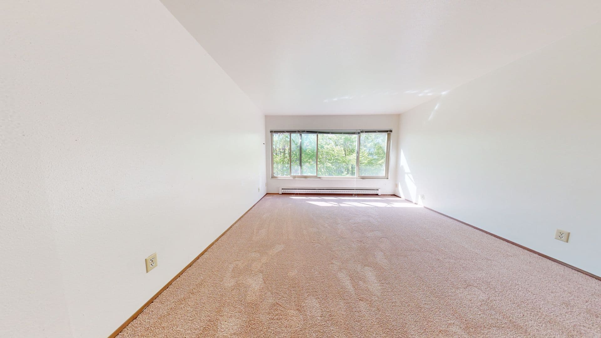 Seattle Apartment: 4120 Brooklyn Ave NE