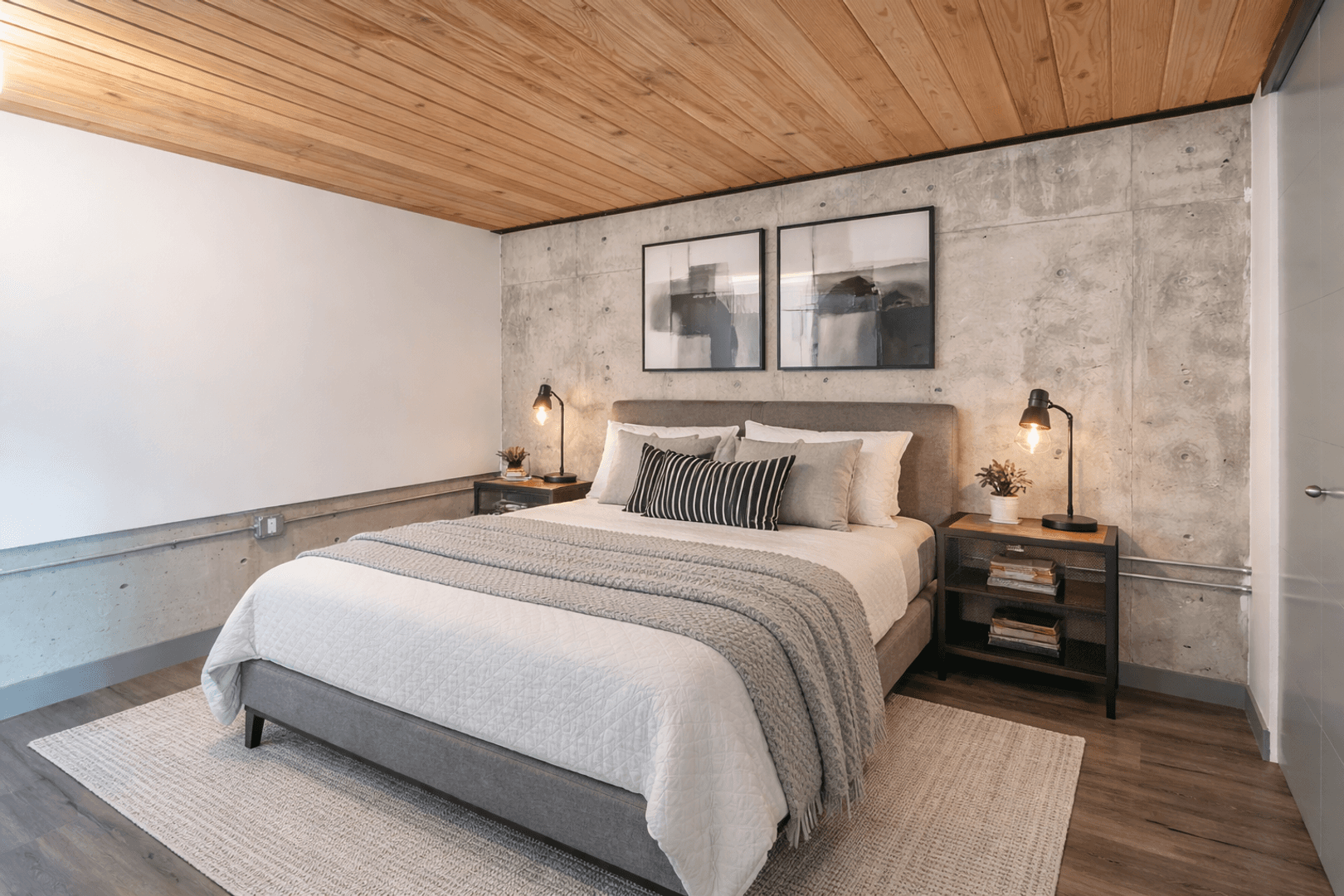 Seattle Apartment: 6301 15th Ave NW