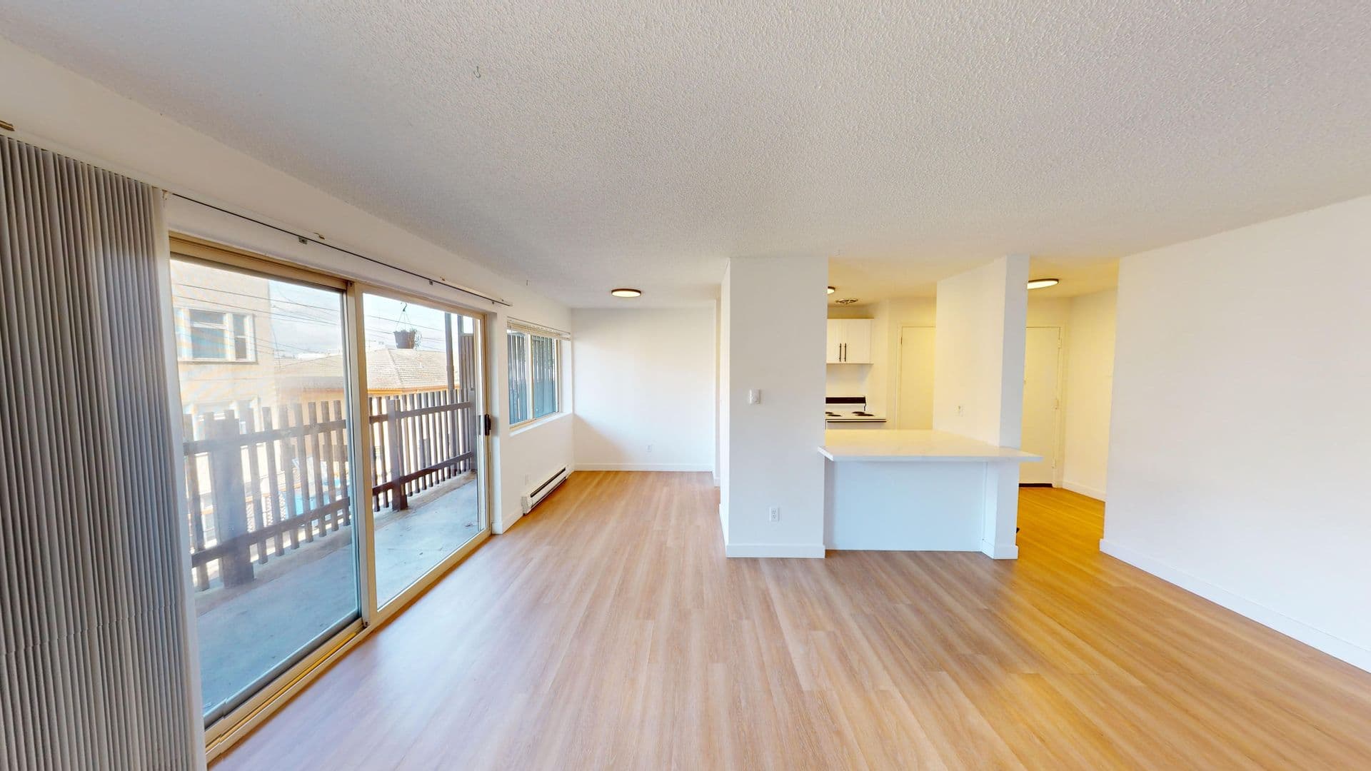Seattle Apartment: 323 Belmont Ave E