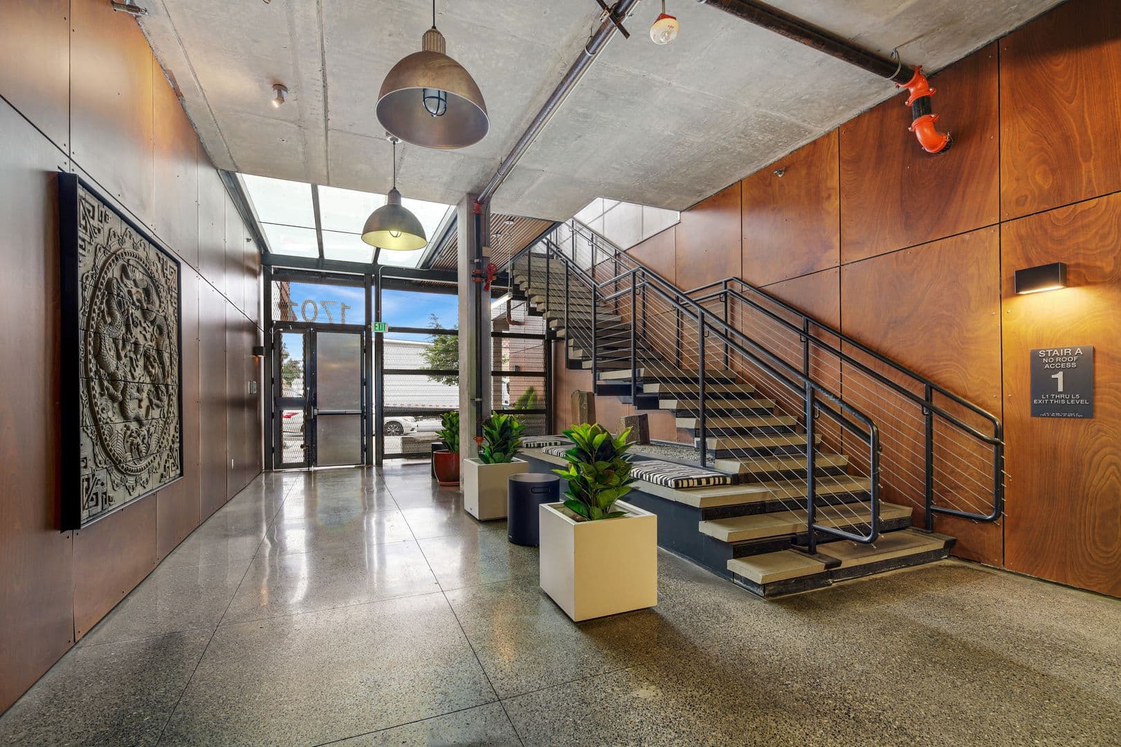 Seattle Apartment: 1701 Dexter Ave N