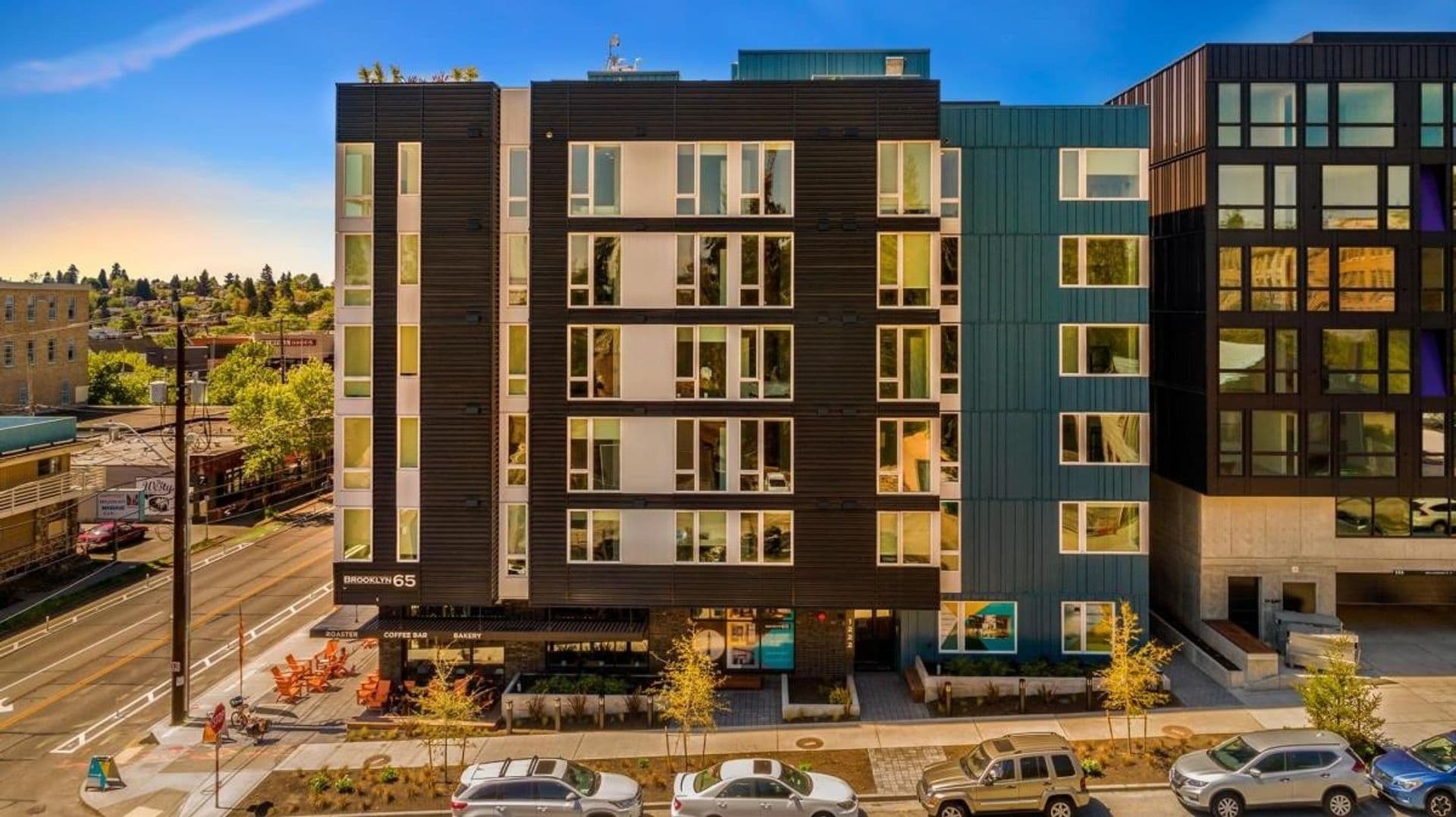 Seattle Apartment: 1222 NE 65th St