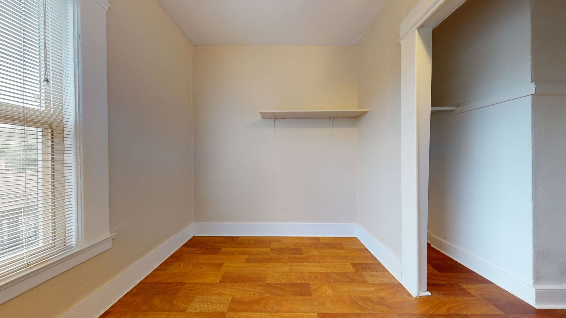 Seattle Apartment: 317 Harvard Ave E