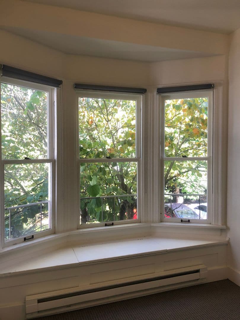 Seattle Apartment: 1420 Belmont Ave