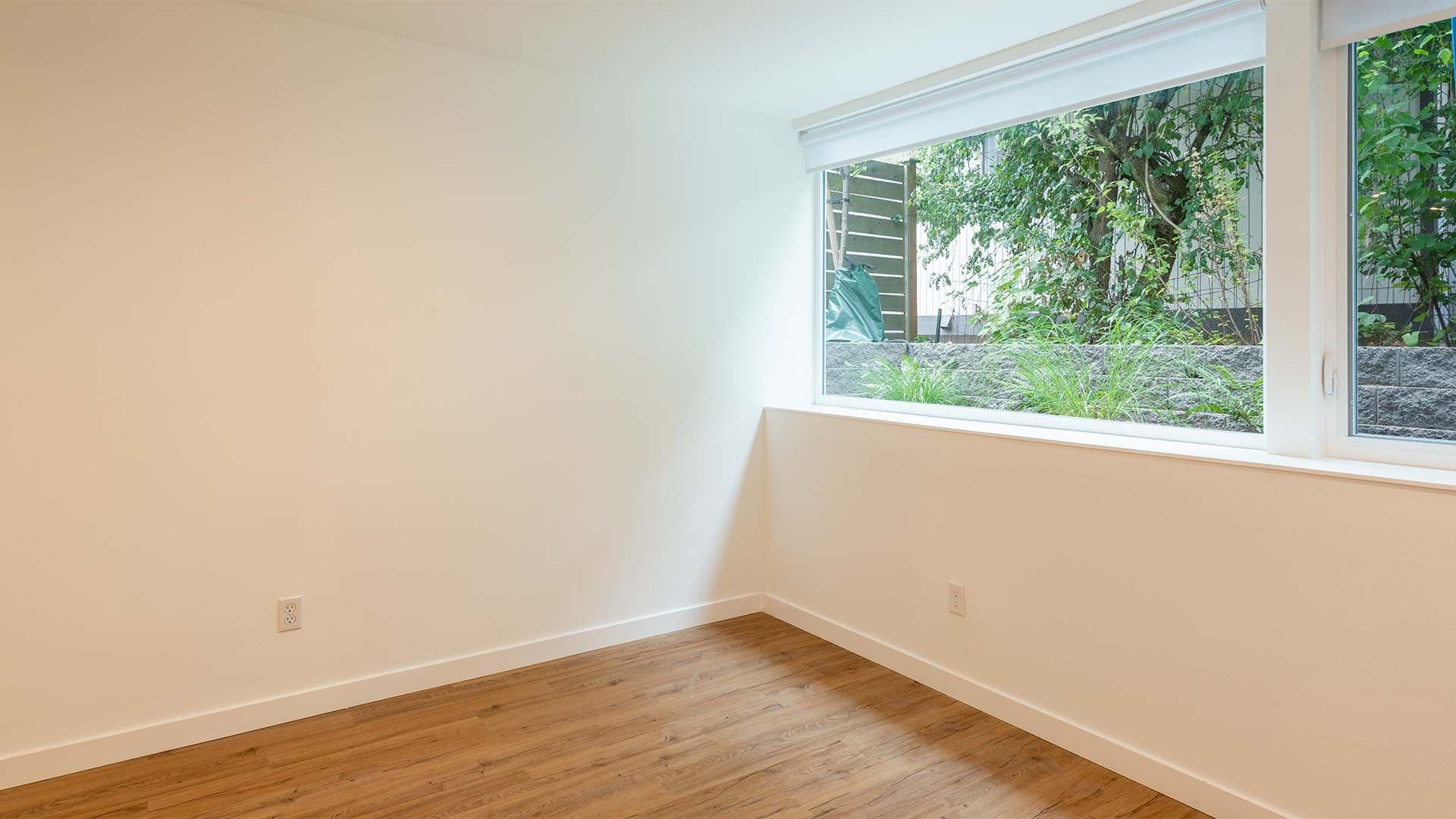 Seattle Apartment: 2119 13th Ave S