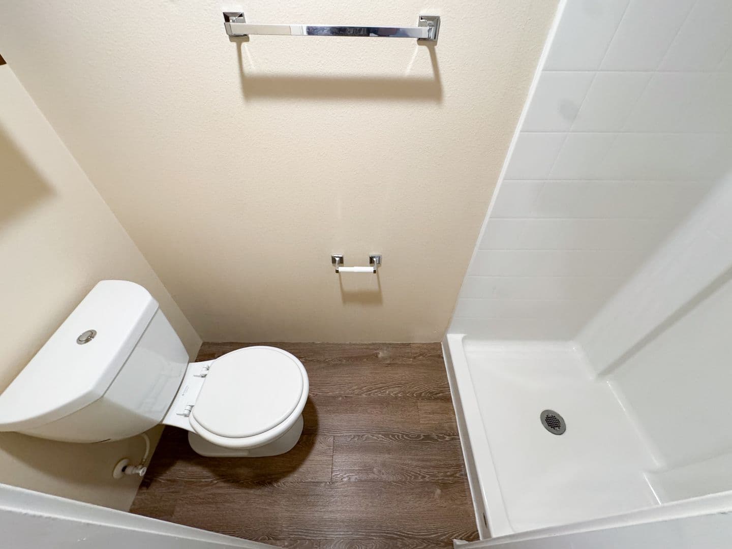 Redmond Apartment: 8525 163rd CT NE