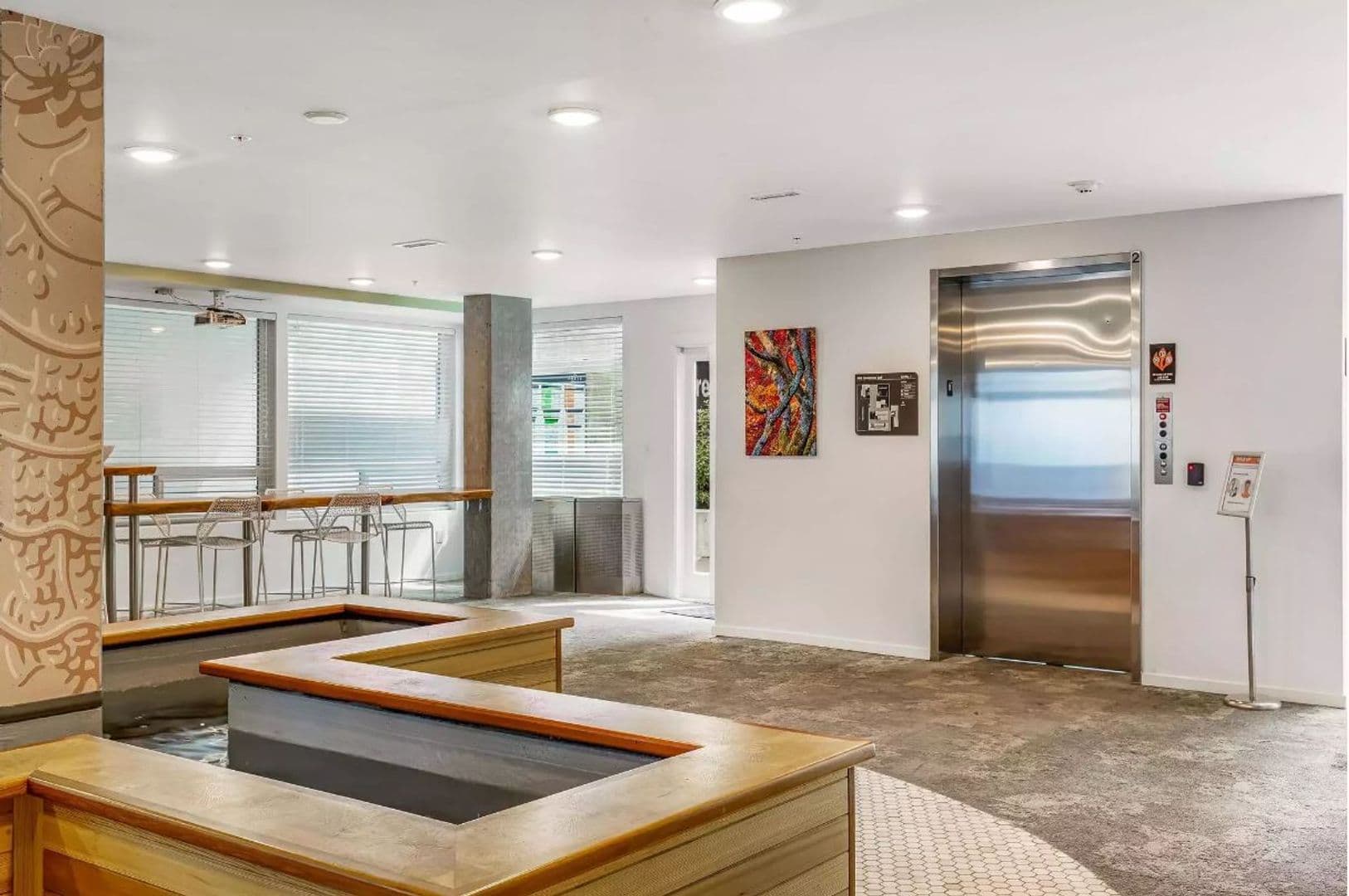 Kirkland Apartment: 450 Central Way