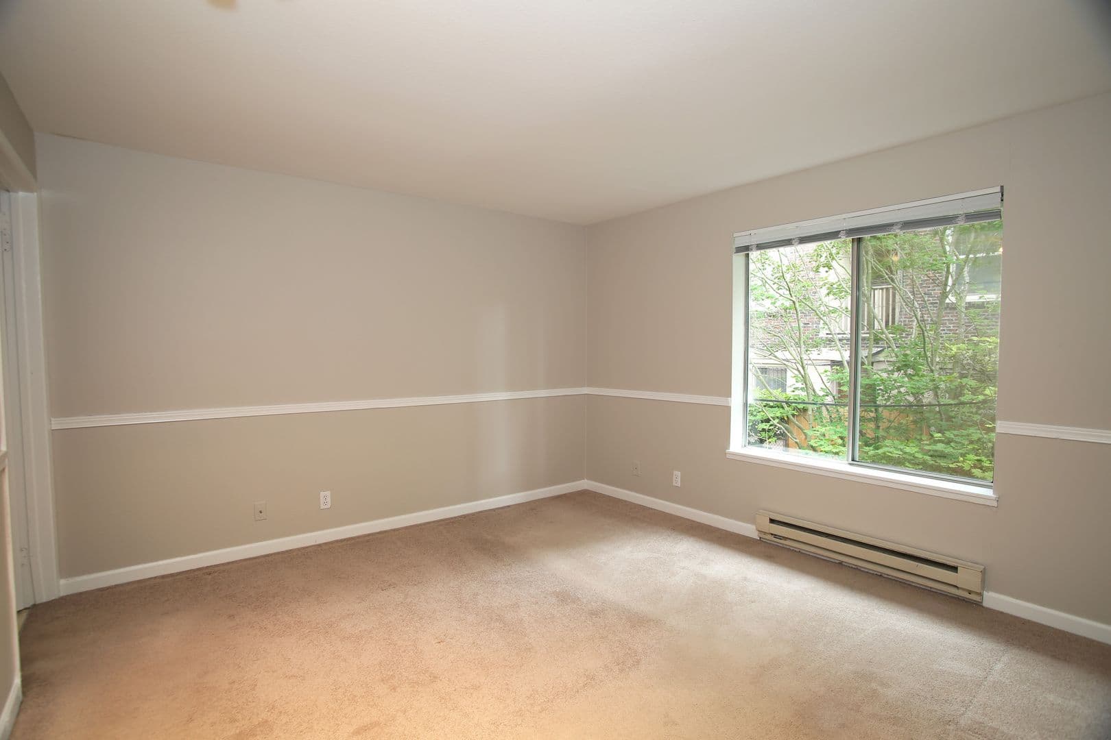 Seattle Apartment: 1726 Belmont Ave