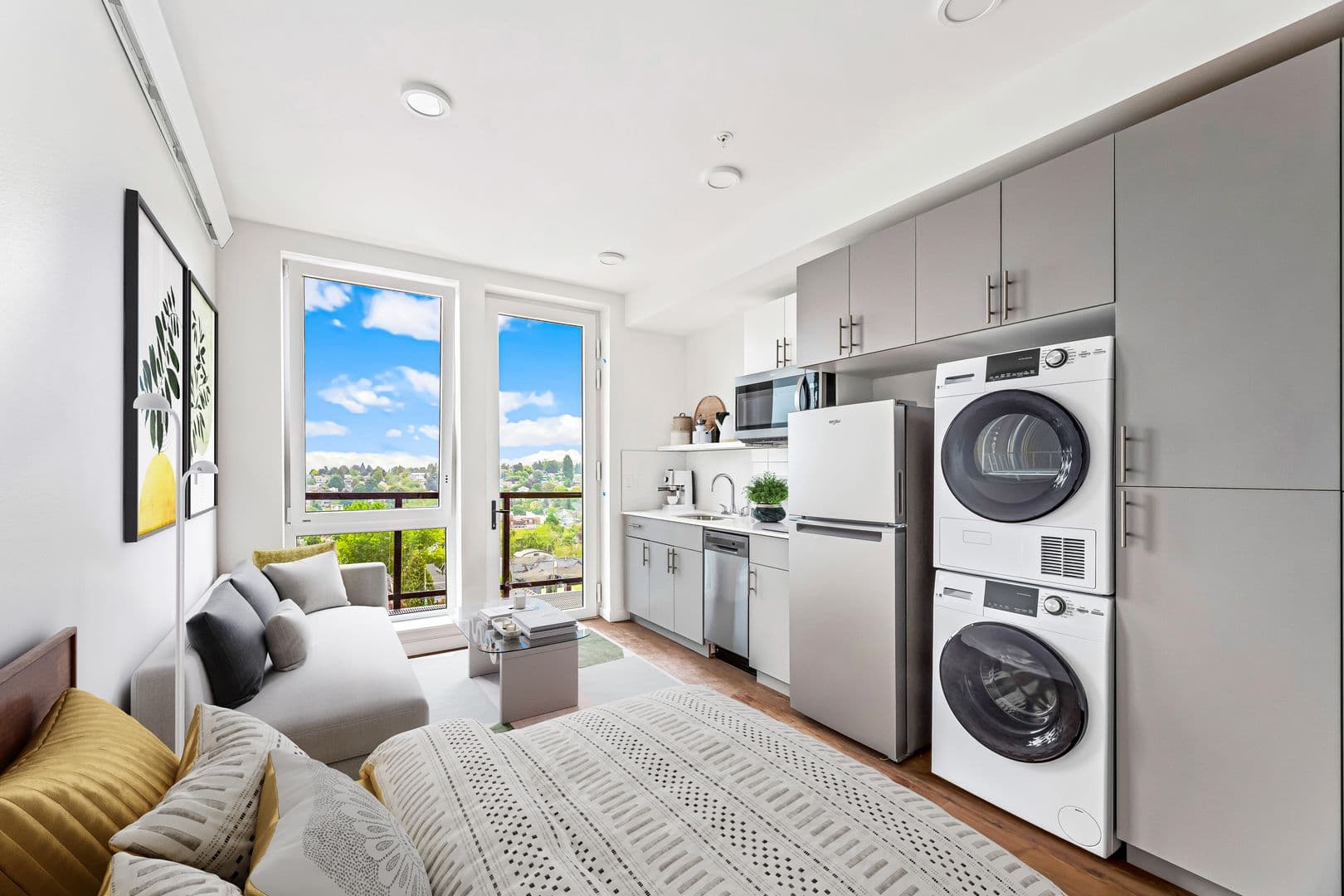 Seattle Apartment: 1419 24th Ave