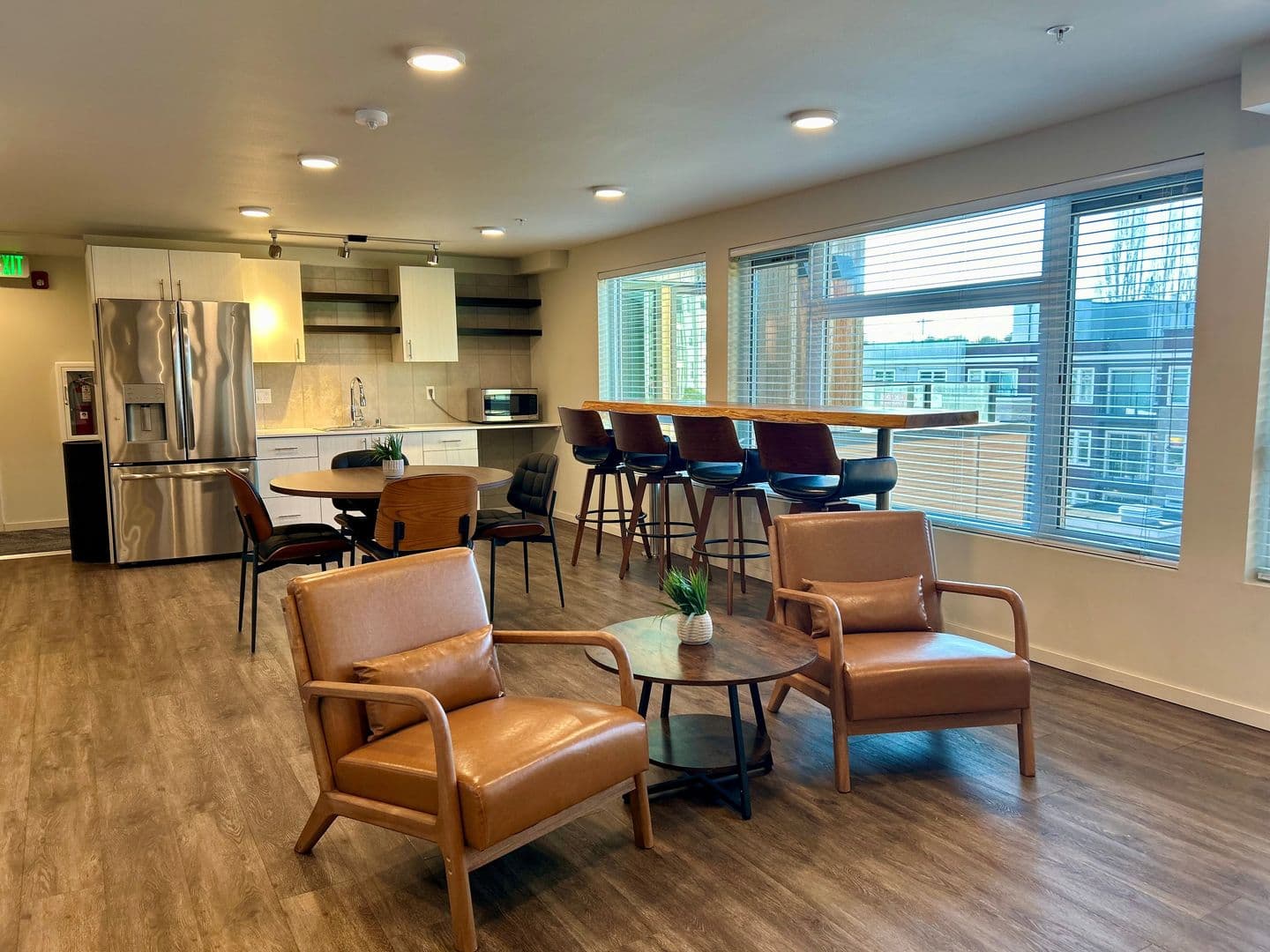 Kirkland Apartment: 330 4th ST