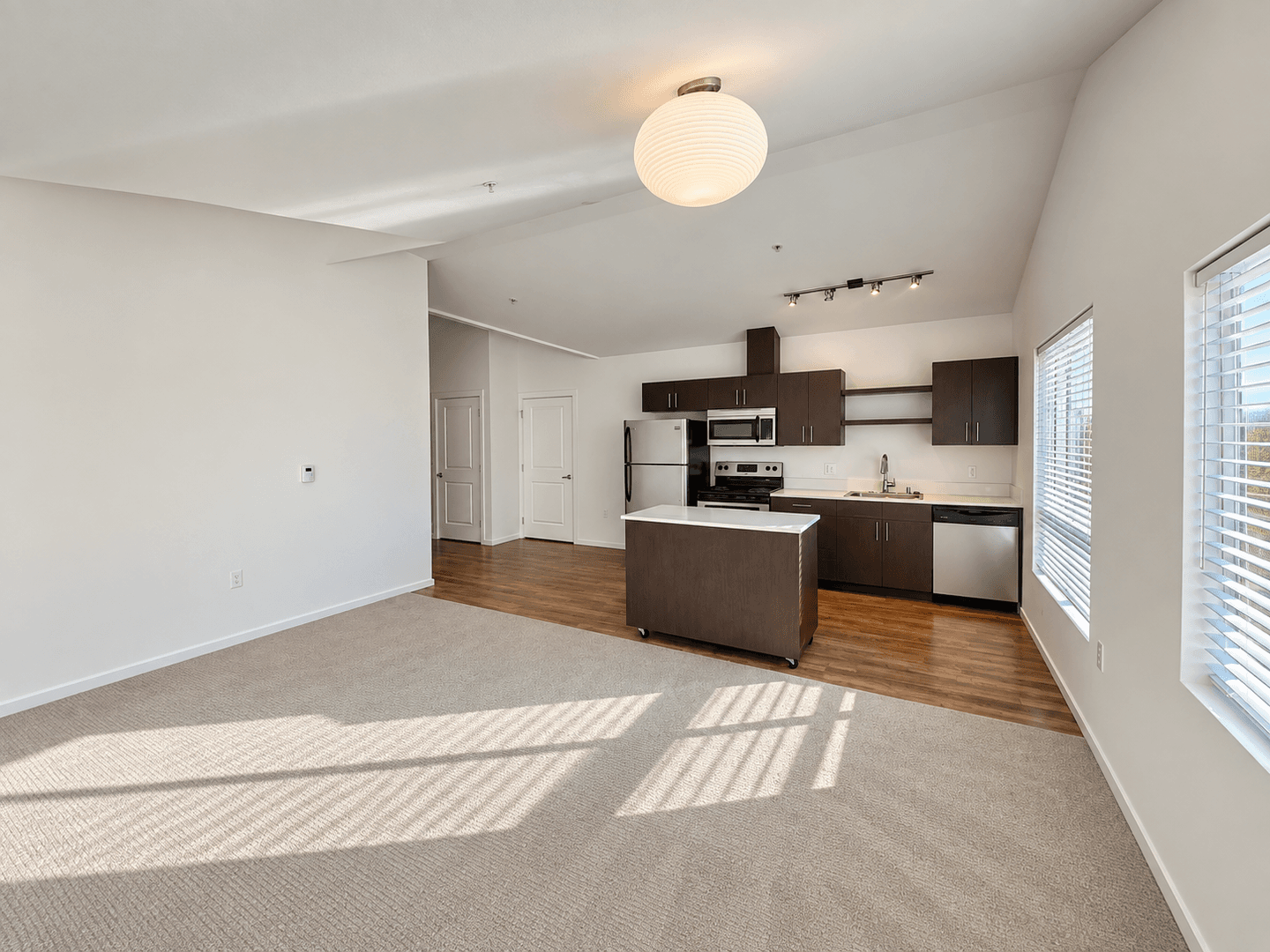 Kirkland Apartment: 450 Central Way