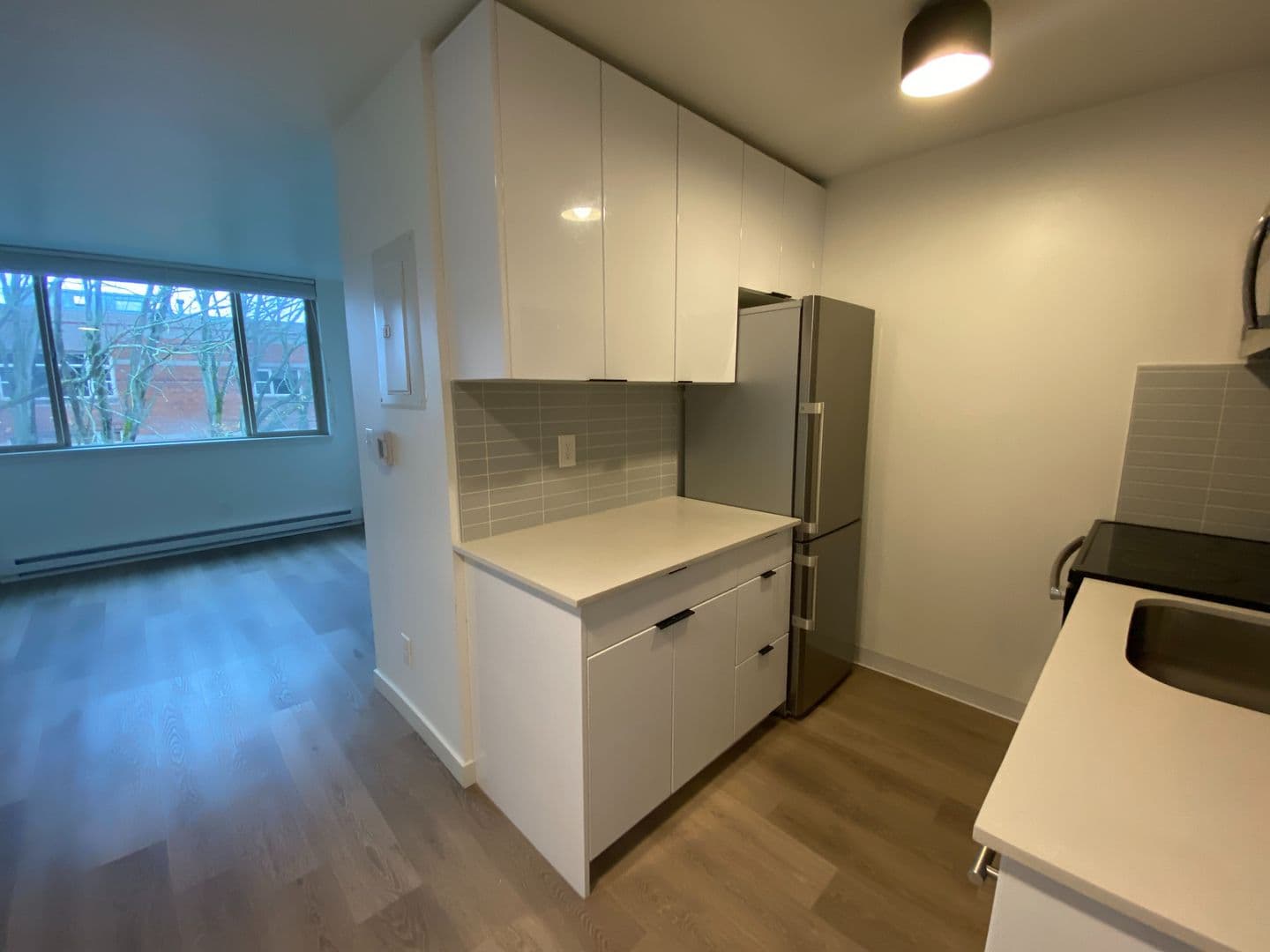Seattle Apartment: 800 Queen Anne Ave. N