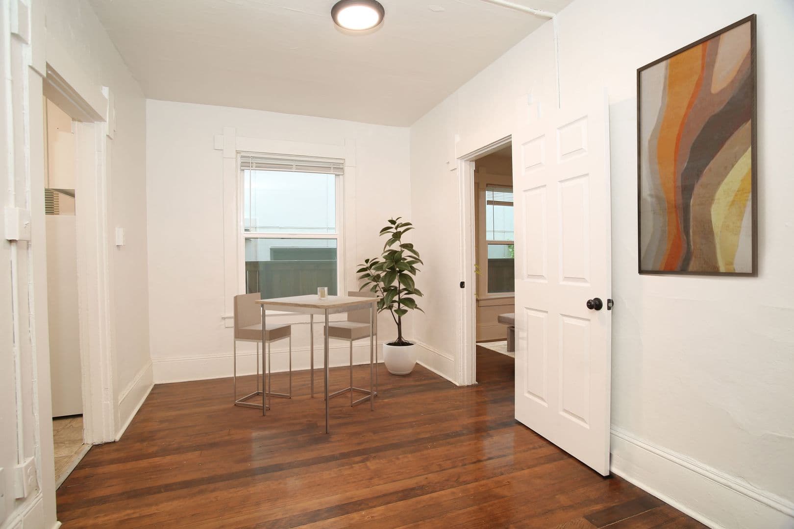 Seattle Apartment: 1717 12th Ave