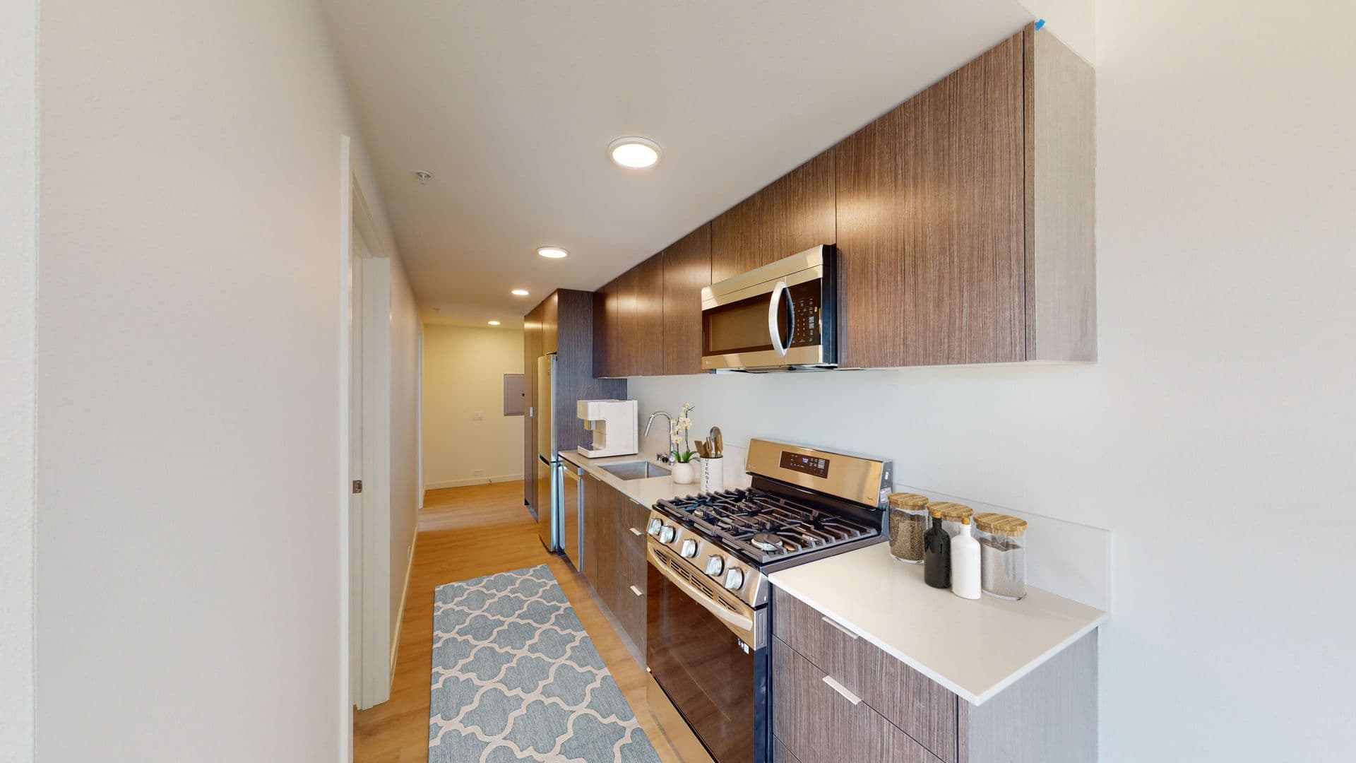 Seattle Apartment: 1626 S. King St.