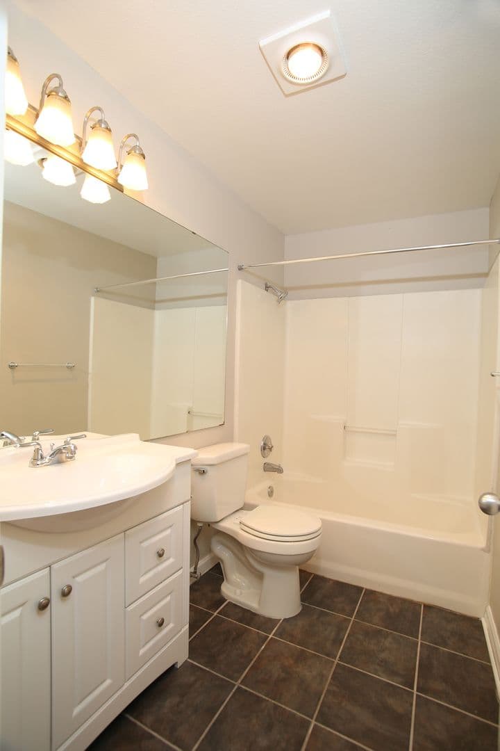 Seattle Apartment: 1726 Belmont Ave