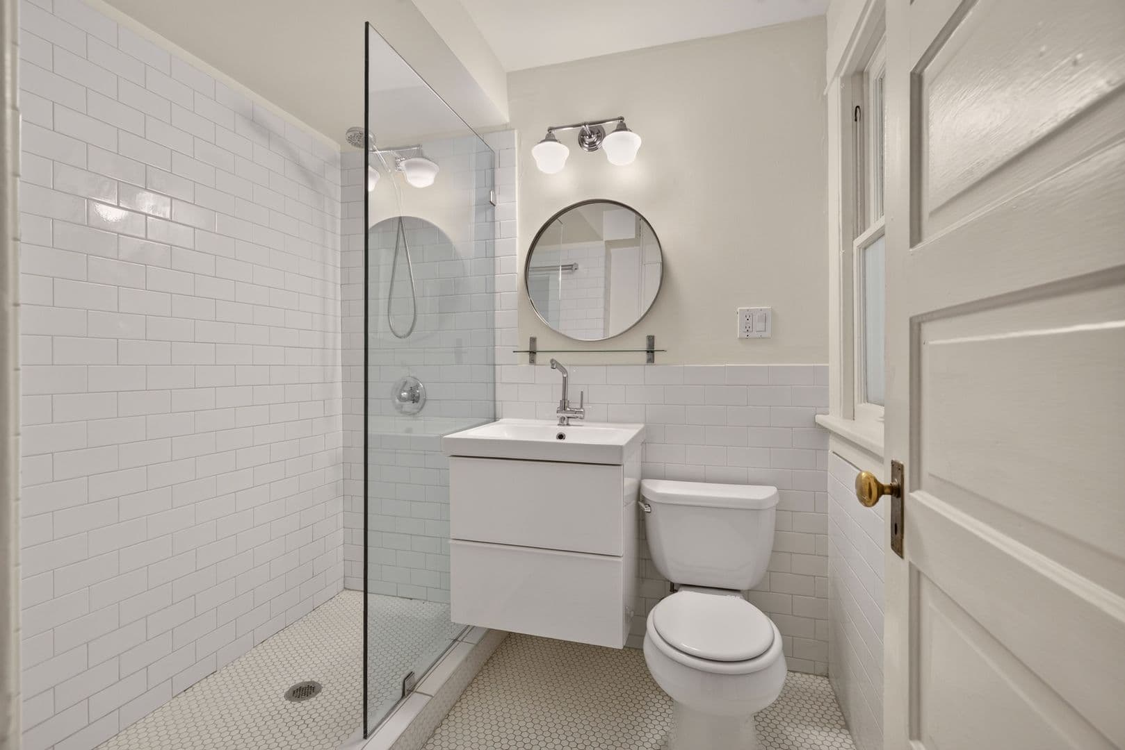 Seattle Apartment: 1052 E Thomas St