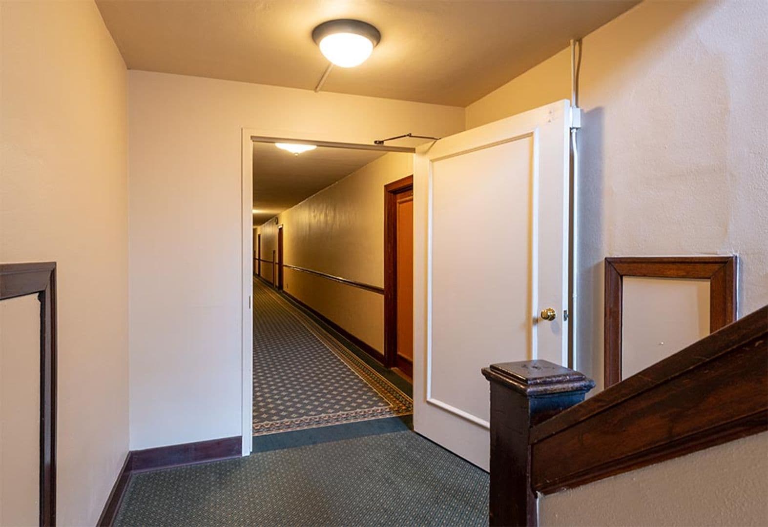 Seattle Apartment: 309 Belmont Ave E