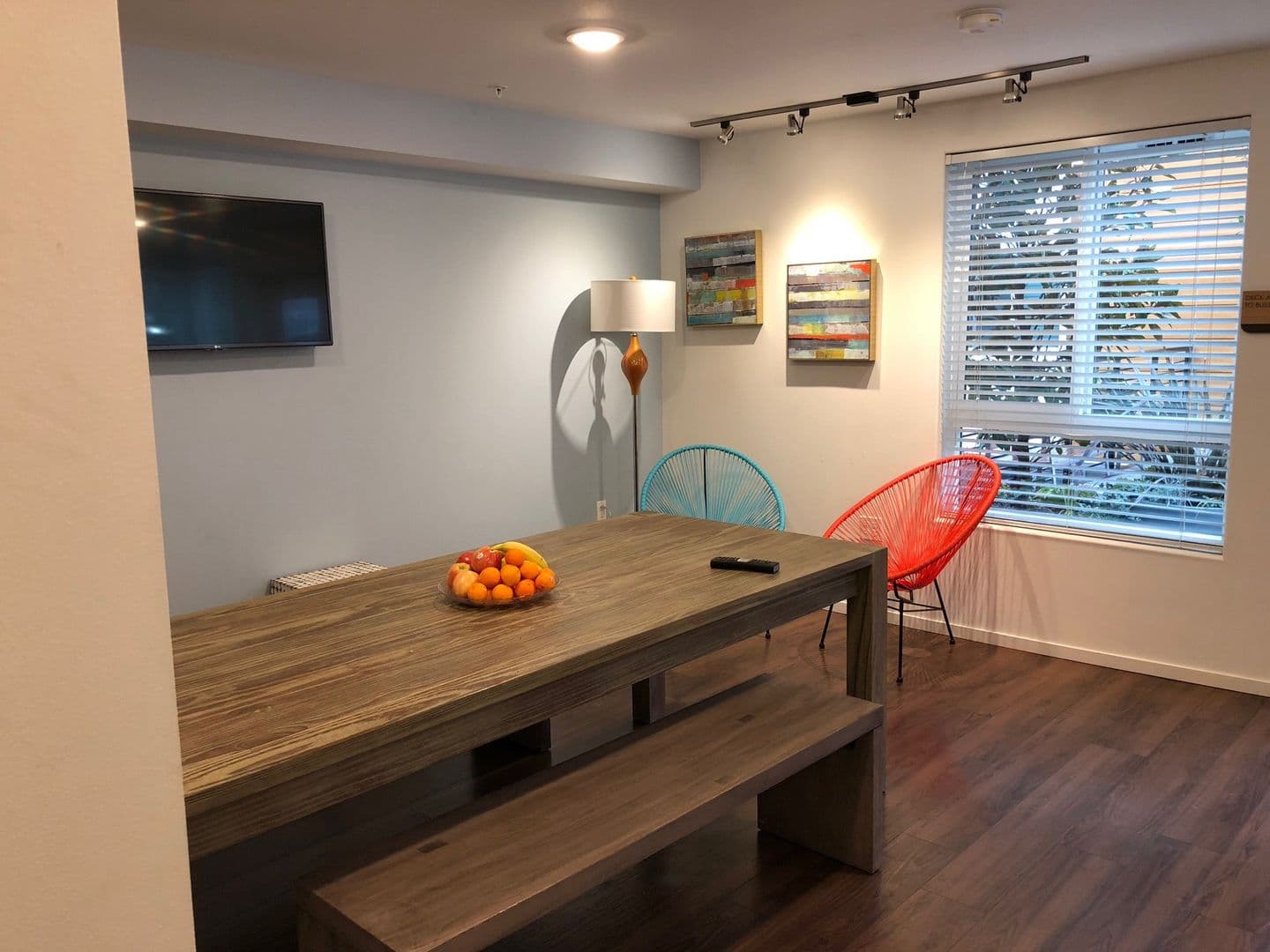 Kirkland Apartment: 450 Central Way