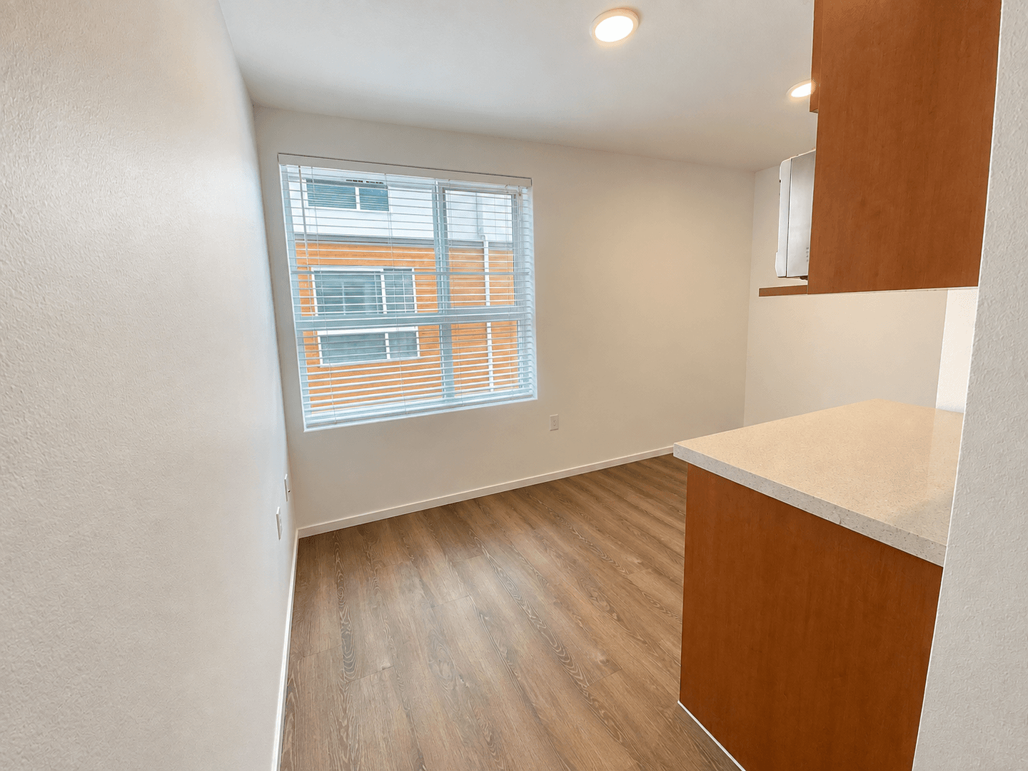 Kirkland Apartment: 450 Central Way