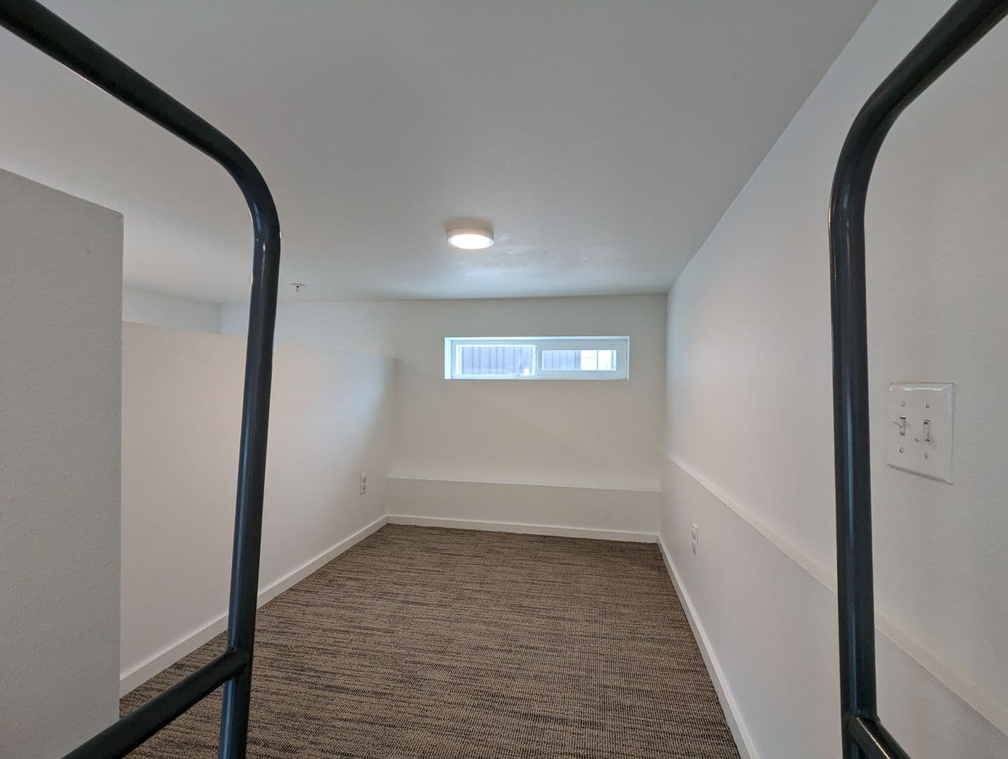 Redmond Apartment: 16210 NE 80th St