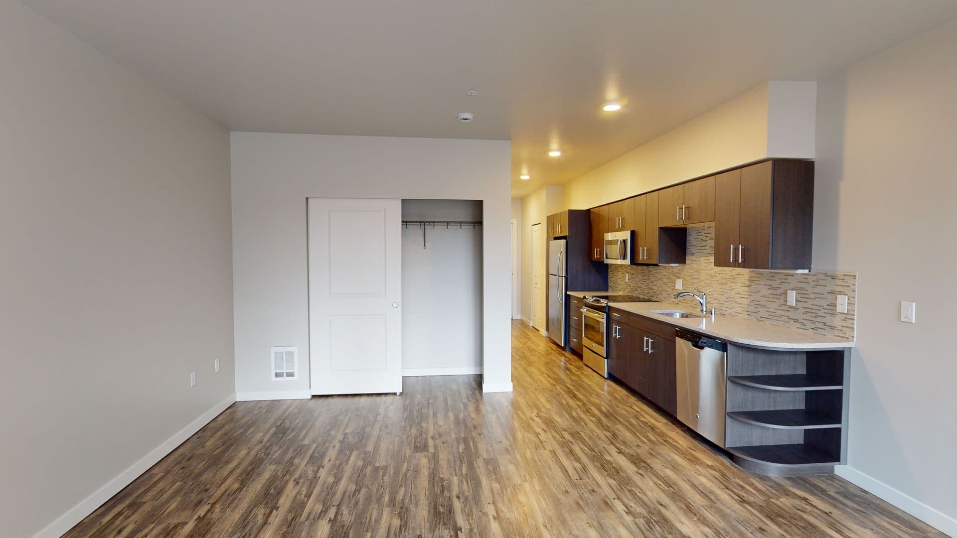 Seattle Apartment: 954 E. Union St.