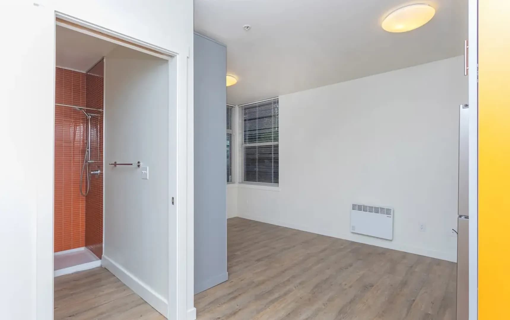 Seattle Apartment: 155 17th Ave