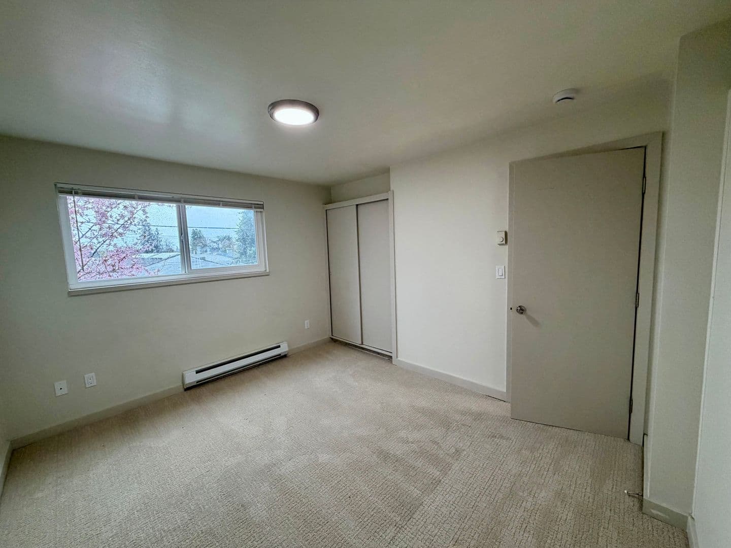 Seattle Apartment: 1653 21st Ave