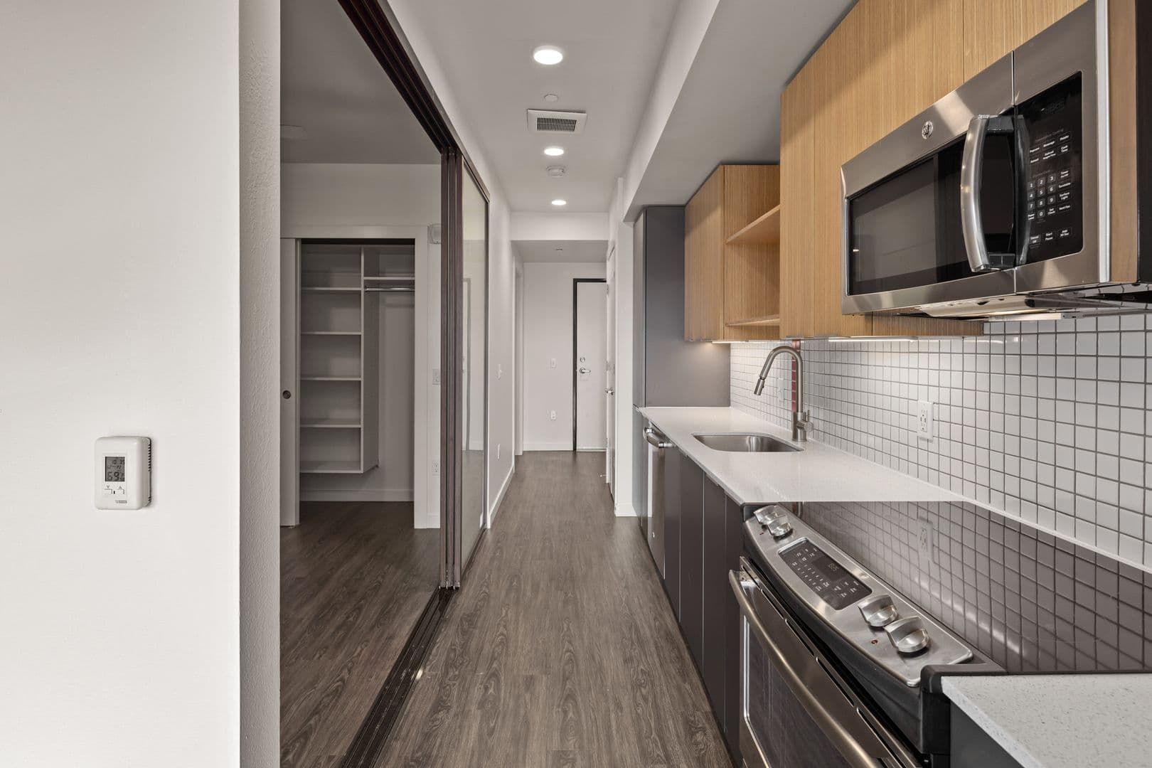 Seattle Apartment: 840 E. Denny Way