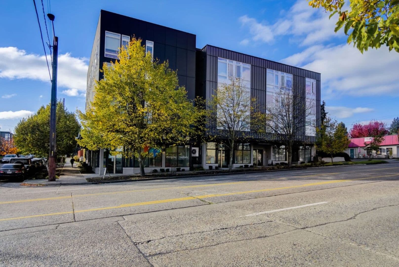 Seattle Apartment: 6301 15th Ave NW