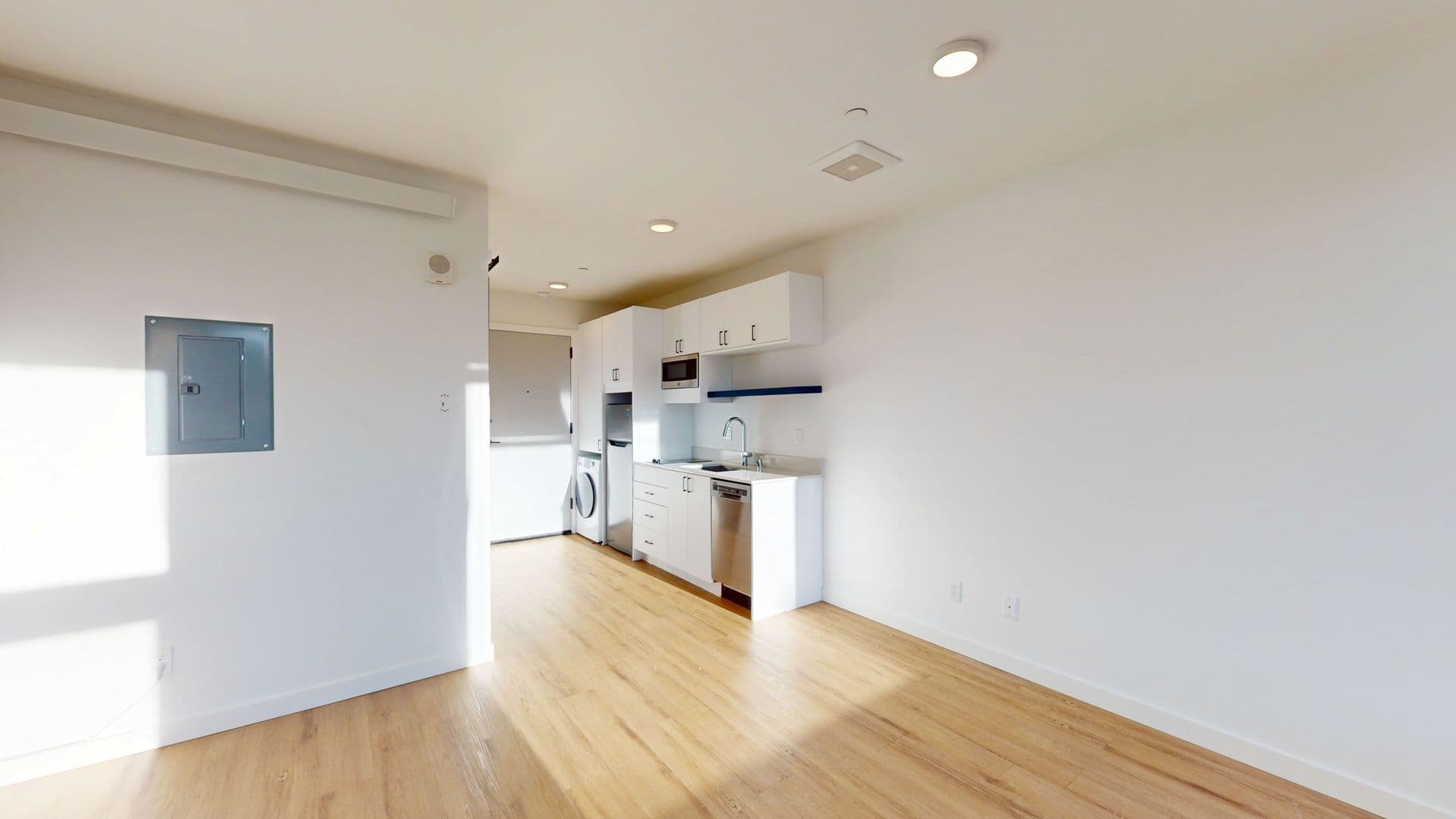 Seattle Apartment: 6820 Oswego Pl NE