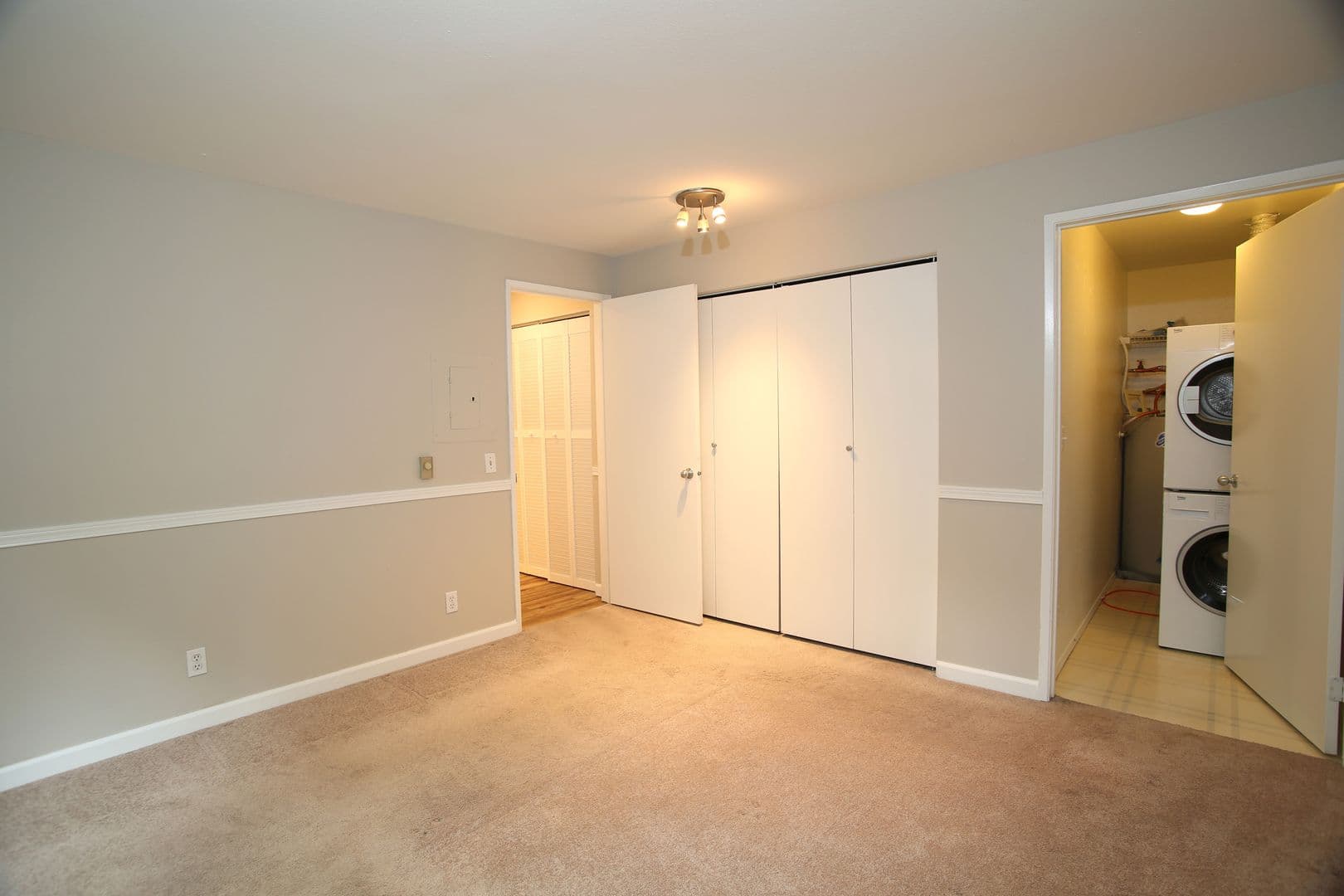 Seattle Apartment: 1726 Belmont Ave