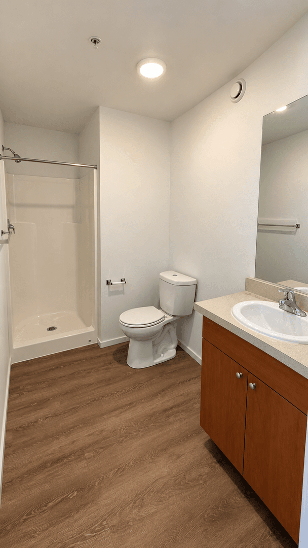 Kirkland Apartment: 450 Central Way