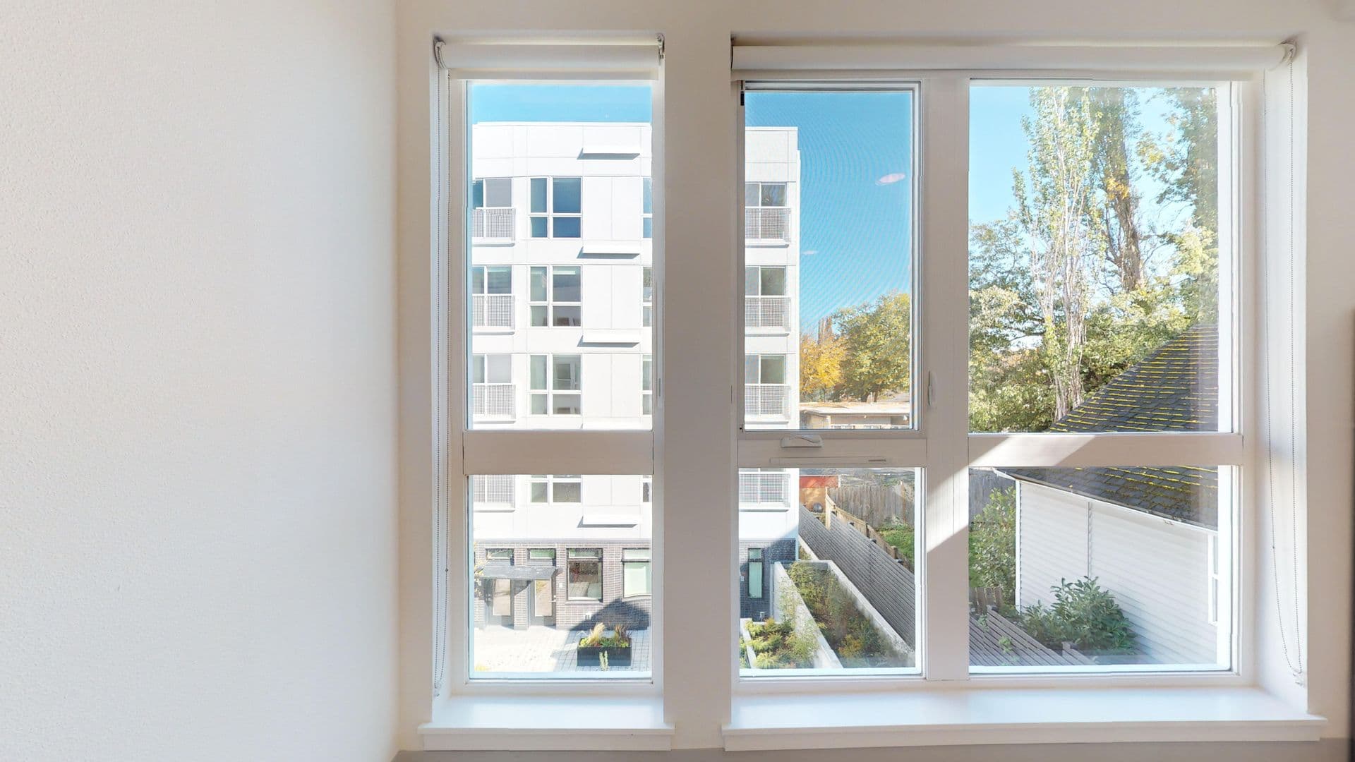 Seattle Apartment: 5231 Rainier Ave S