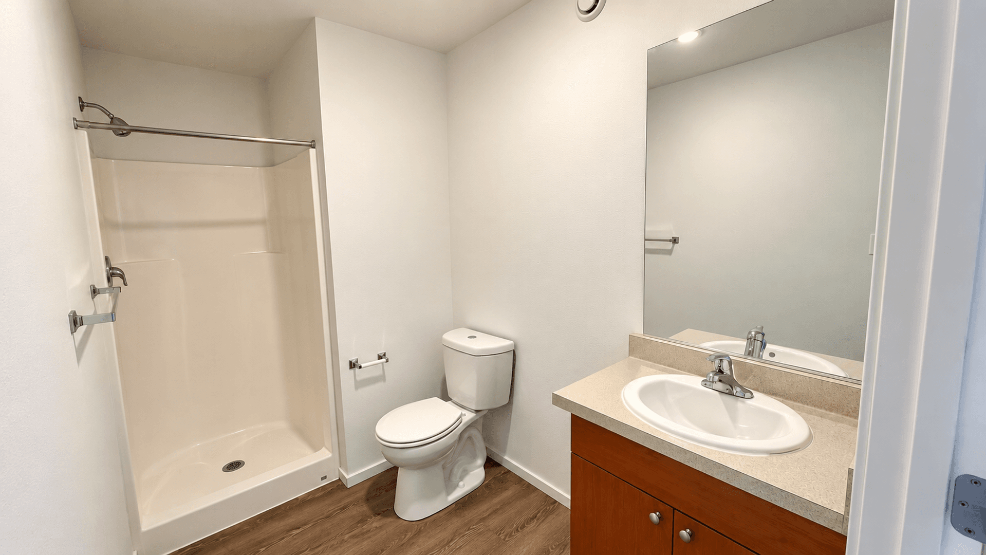 Kirkland Apartment: 450 Central Way