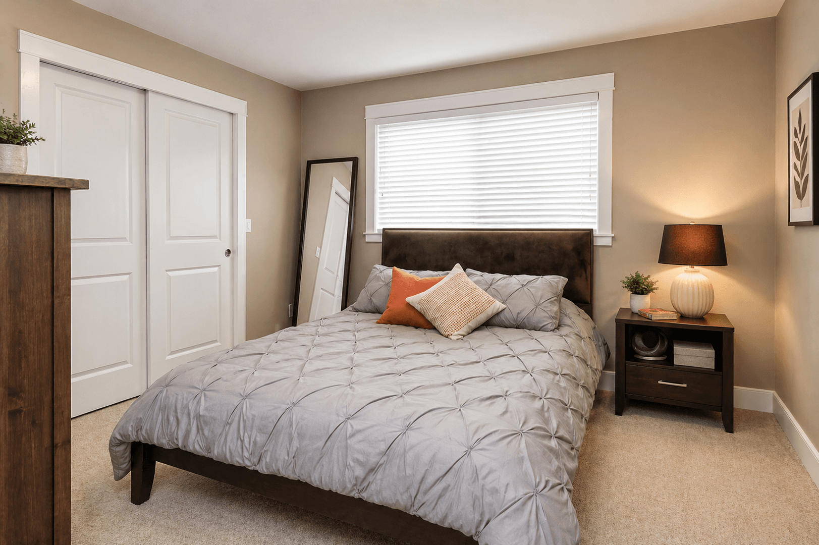 Seattle Apartment: 2250 NW 59th St