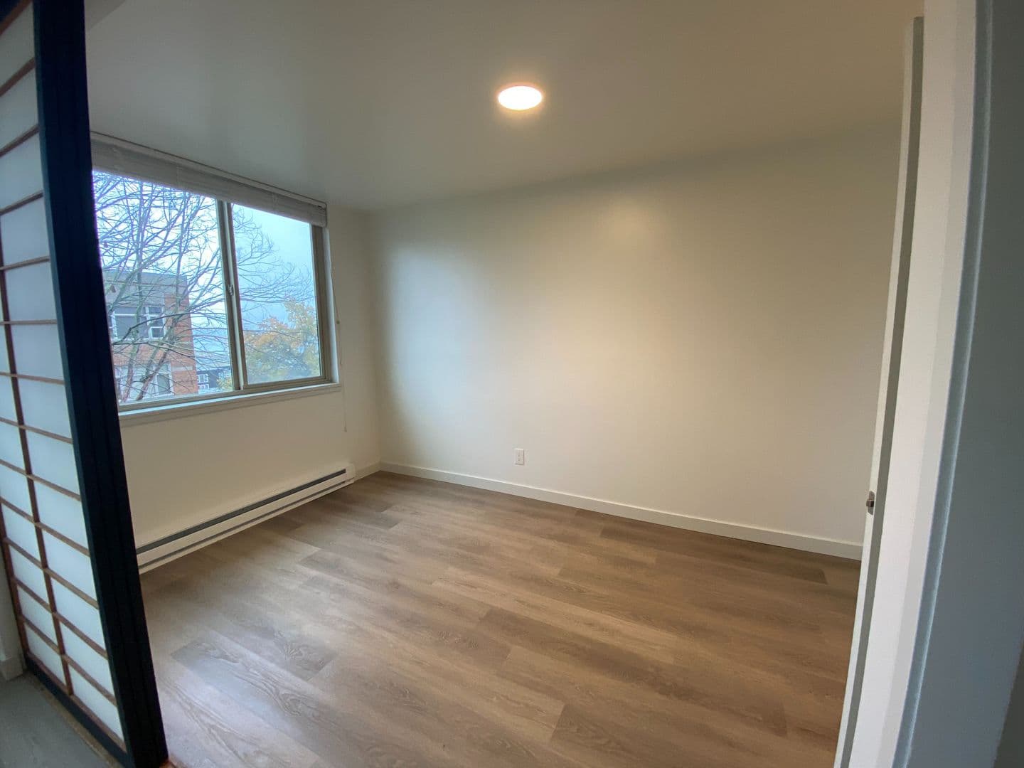 Seattle Apartment: 800 Queen Anne Ave. N